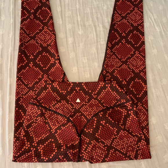 Balance Athletica Copperhead Leggings - Picture 2 of 3